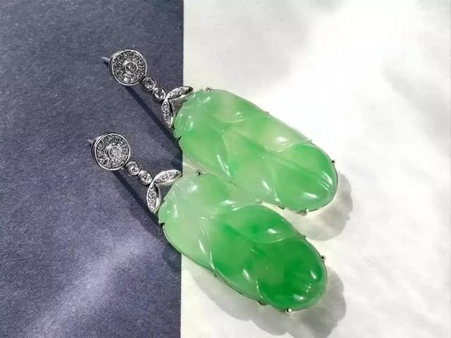 如何选购翡翠？10个小秘诀，让你买翡翠时少走弯路