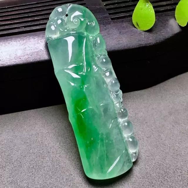 翡翠独特的点在哪里？